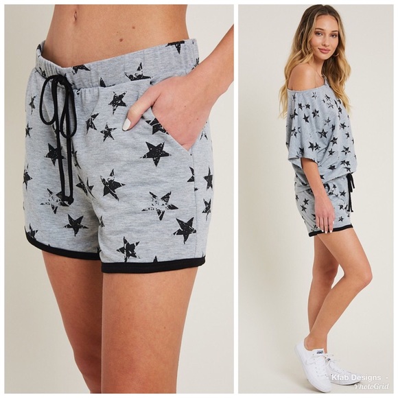 ⭐️LAST 1! Star Print Super Soft Pocket Shorts! - Picture 5 of 5